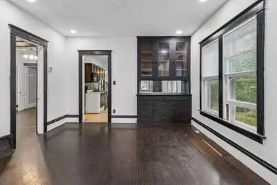 615 Gates Avenue, Aurora, IL 60505 - Photo 3