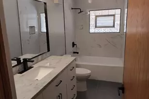 2548 W Winnemac Ave, Chicago, IL 60625 - Photo 5