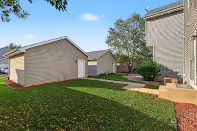 2151 Grayhawk Drive, Aurora, IL 60503 - Photo 23