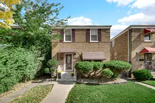 9831 S Prairie Ave, Chicago, IL 60628 - Photo 1