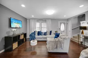 9831 S Prairie Ave, Chicago, IL 60628 - Photo 7