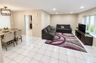 248 Waverly Dr, Elgin, IL 60120 - Photo 17