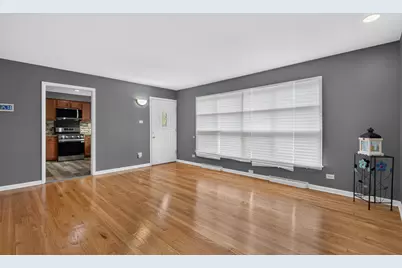 2752 Tennyson Place, Hazel Crest, IL 60429 - Photo 5