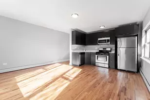 2620 W Foster Ave, Chicago, IL 60625 - Photo 5