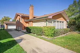 1542 Raymond Ave, La Grange Park, IL 60526 - Photo 1
