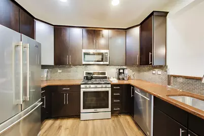 2750 Commons Drive #208, Glenview, IL 60026 - Photo 9