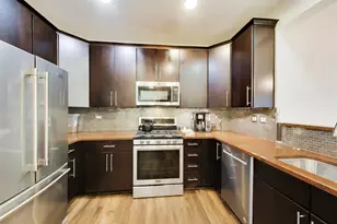 2750 Commons Dr, Glenview, IL 60026 - Photo 9