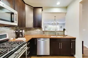 2750 Commons Dr, Glenview, IL 60026 - Photo 11