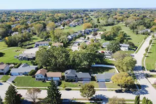 910 Molobay Terrace, Bartlett, IL 60103 - Photo 5