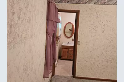 1211 E Indiana Avenue, Pontiac, IL 61764 - Photo 11