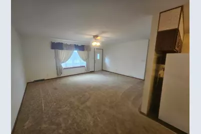1211 E Indiana Avenue, Pontiac, IL 61764 - Photo 5