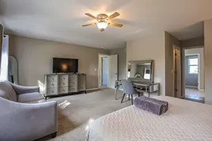 3536 Gallant Fox Dr, Elgin, IL 60124 - Photo 11