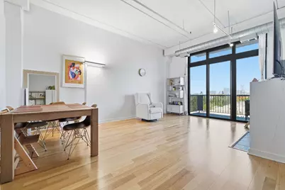 811 W 15th Place #605, Chicago, IL 60608 - Photo 3