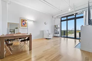811 W 15th Pl, Chicago, IL 60608 - Photo 3