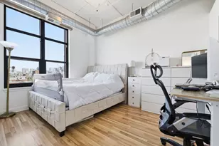 811 W 15th Pl, Chicago, IL 60608 - Photo 9