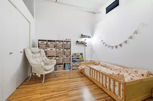 811 W 15th Pl, Chicago, IL 60608 - Photo 11