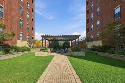 811 W 15th Place #605, Chicago, IL 60608 - Photo 15