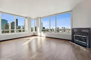 33 W Ontario St, Chicago, IL 60654 - Photo 9