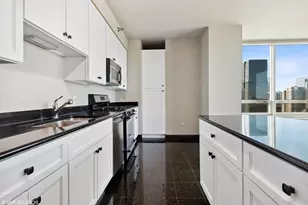 33 W Ontario St, Chicago, IL 60654 - Photo 7