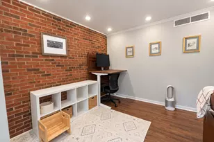 415 W Grant Pl, Chicago, IL 60614 - Photo 3
