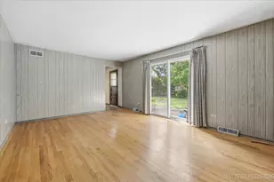7008 Blackburn Ave, Downers Grove, IL 60516 - Photo 15