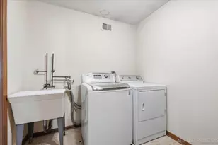 7008 Blackburn Ave, Downers Grove, IL 60516 - Photo 17