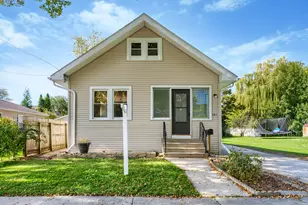 741 Hinman St, Aurora, IL 60505 - Photo 1