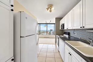 5455 N Sheridan Rd, Chicago, IL 60640 - Photo 9