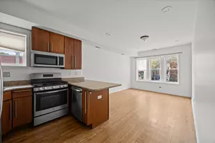 2715 N Sawyer Ave, Chicago, IL 60647 - Photo 7
