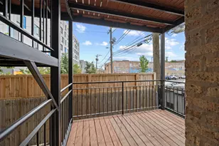 2715 N Sawyer Ave, Chicago, IL 60647 - Photo 15