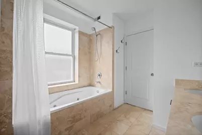 2715 N Sawyer Avenue #1, Chicago, IL 60647 - Photo 11
