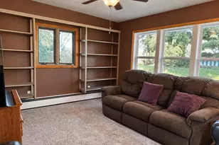 1724 Avenue F, Sterling, IL 61081 - Photo 11