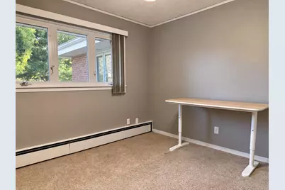 1724 Avenue F, Sterling, IL 61081 - Photo 21
