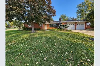 1724 Avenue F, Sterling, IL 61081 - Photo 1