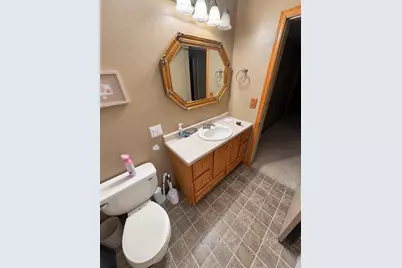 1724 Avenue F, Sterling, IL 61081 - Photo 31