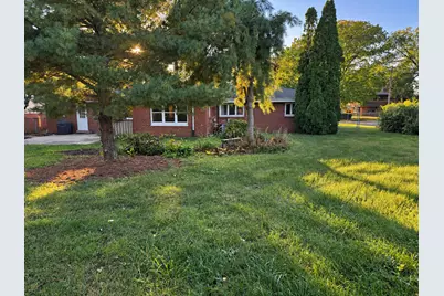 1724 Avenue F, Sterling, IL 61081 - Photo 7