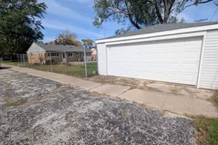17957 Oakwood Ave, Lansing, IL 60438 - Photo 23