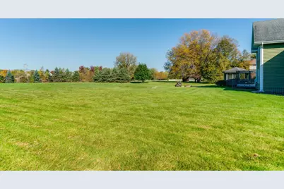 935 Sunrise Road, Green Oaks, IL 60048 - Photo 31