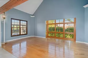 935 Sunrise Rd, Green Oaks, IL 60048 - Photo 5