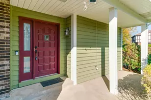 935 Sunrise Rd, Green Oaks, IL 60048 - Photo 3