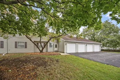 40 Victoria Lane #G, Streamwood, IL 60107 - Photo 1