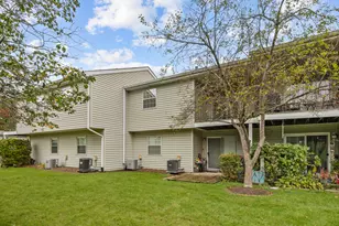 40 Victoria Ln, Streamwood, IL 60107 - Photo 17