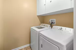 302 Pleasure Dr, Yorkville, IL 60560 - Photo 17