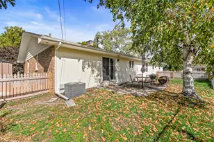 302 Pleasure Dr, Yorkville, IL 60560 - Photo 27