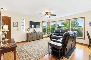 8662 N Ozark Ave, Niles, IL 60714 - Photo 5