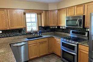 5942 Denbury Ln, Loves Park, IL 61111 - Photo 7