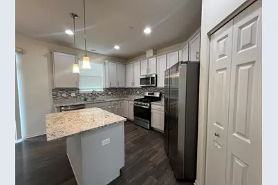 3S625 Camden Street, Warrenville, IL 60555 - Photo 3