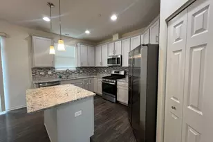 3S625 Camden St, Warrenville, IL 60555 - Photo 3