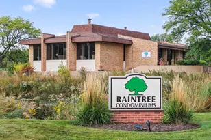 450 Raintree Ct, Glen Ellyn, IL 60137 - Photo 1