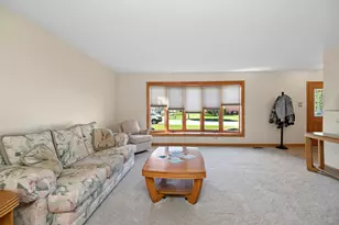 1163 Walter St, Lemont, IL 60439 - Photo 3